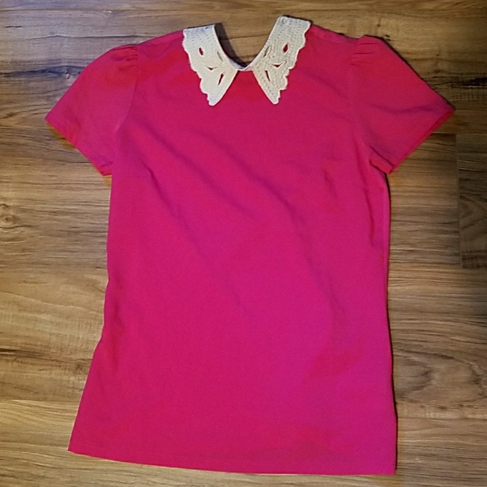 Super cute bright pink top